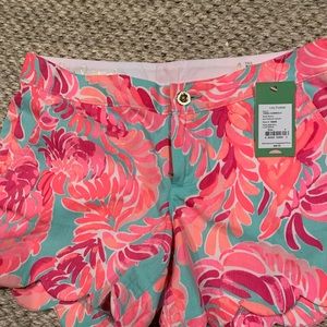 LILLY PULITZER NWT Buttercup Scalloped Shorts Size 4